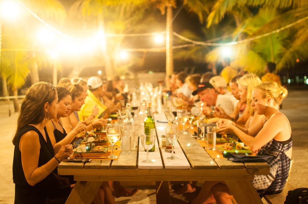 Thatch Caye Resort A Muy'Ono Resort Hopkins Exterior foto
