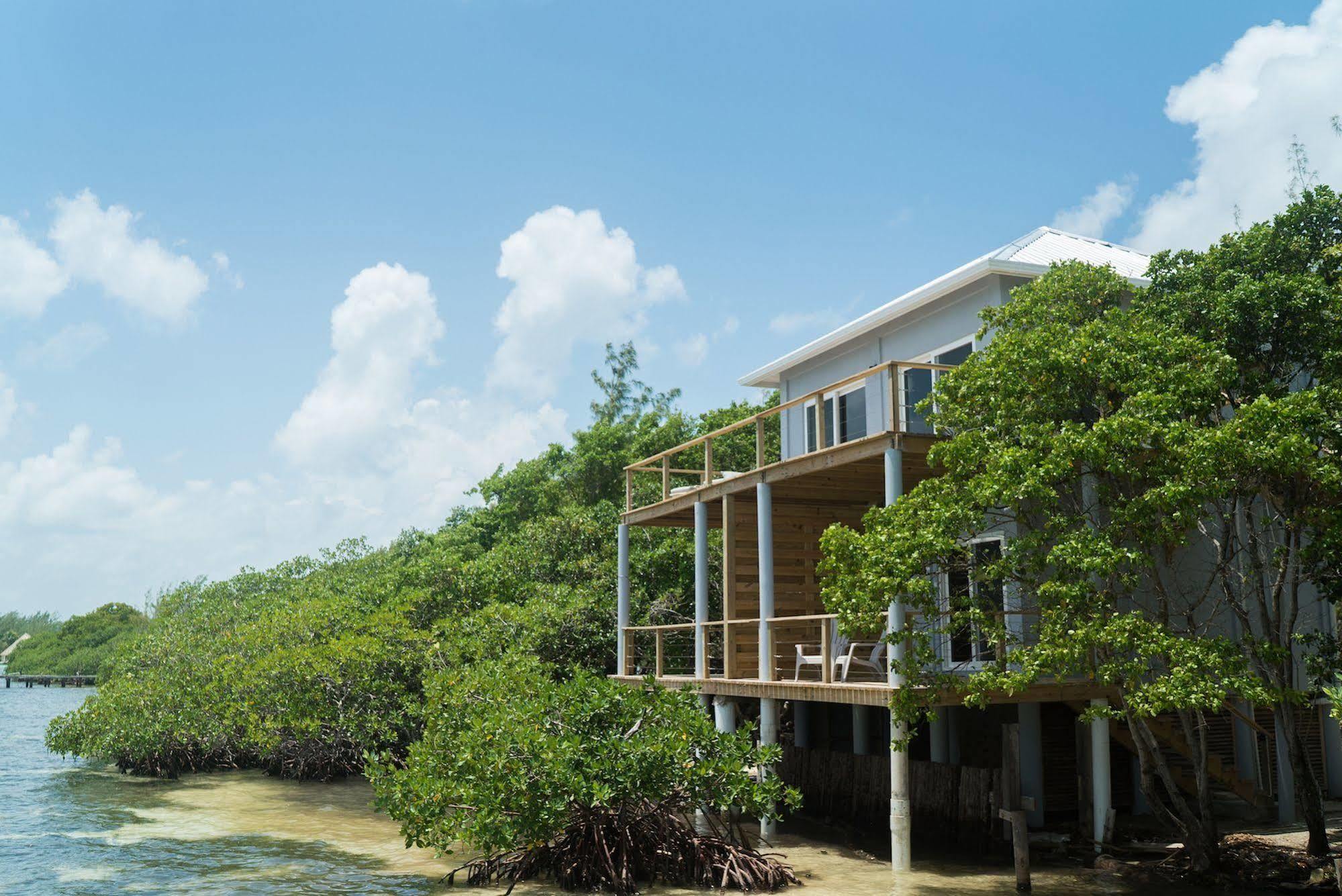 Thatch Caye Resort A Muy'Ono Resort Hopkins Exterior foto